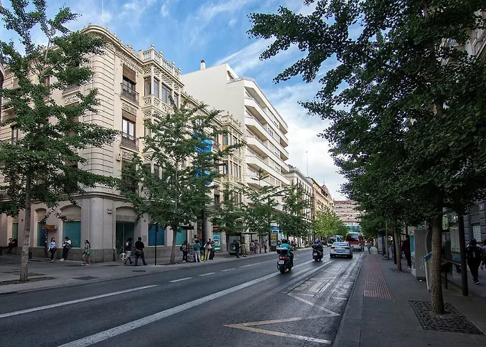 아파트 Gran Via Luxury 3br *